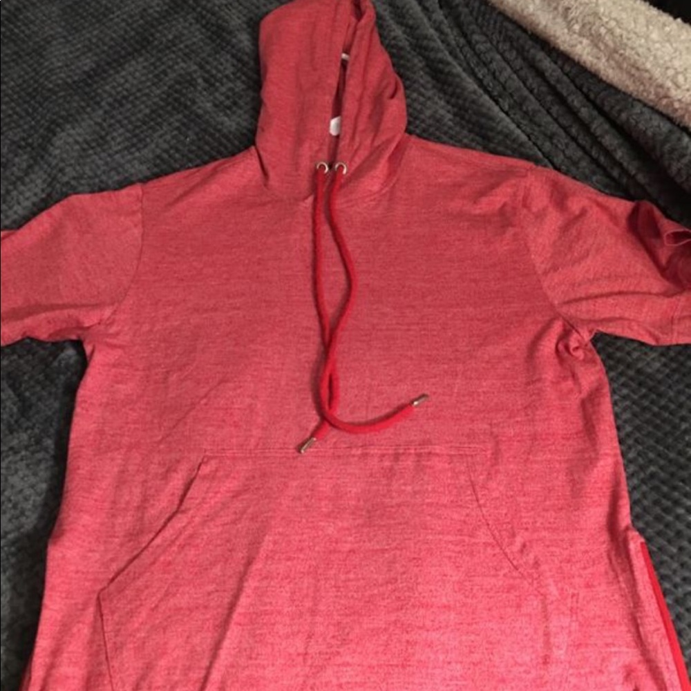 Rebel Minds short sleeve hoodie